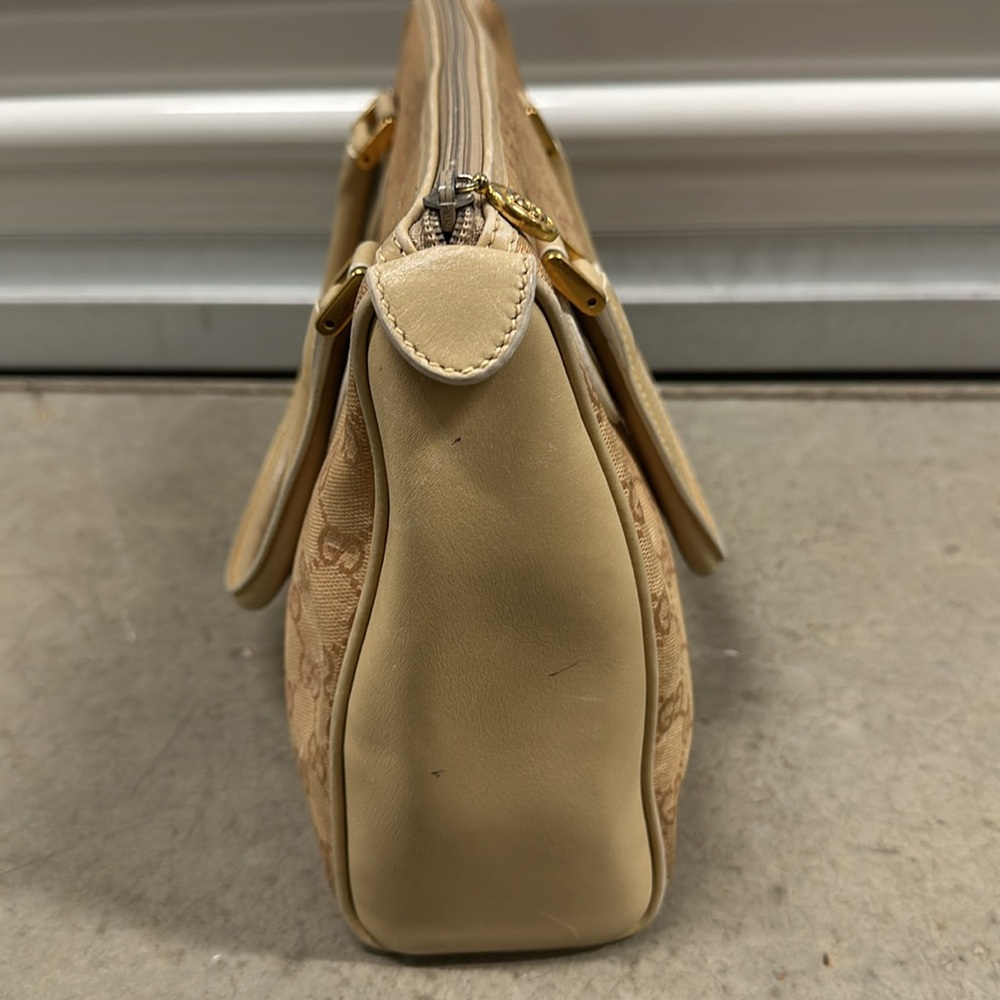 Vintage Gucci light beige monogram handbag - Picture 6 of 16